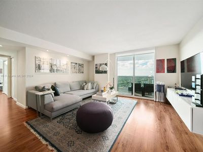 2101 Brickell Ave APT 2812, Miami, FL, 33129