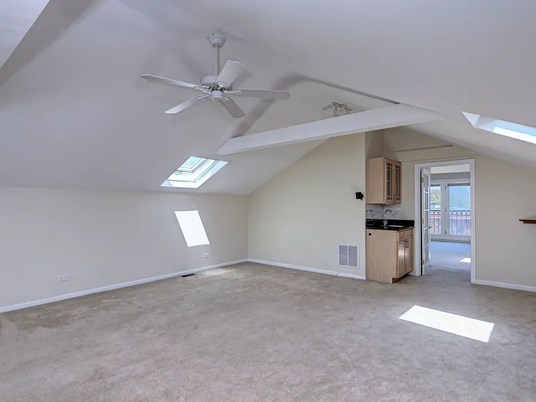 3748 N Clifton Ave — Photo 19