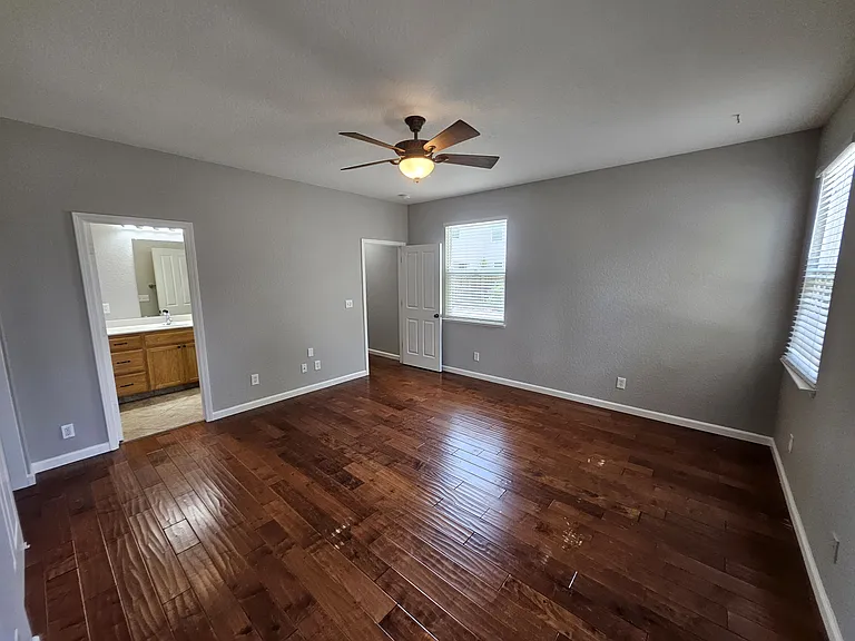 1168 Fiore Way — Photo 38
