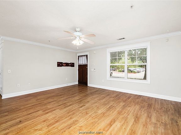 3rd image of 1725 Harvey Mitchell Pkwy S APT 1312