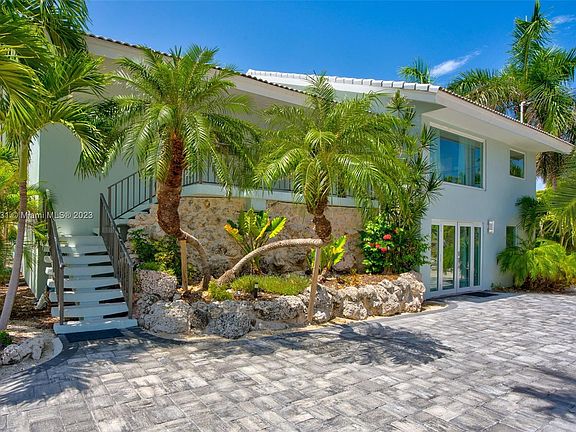 4th image of 10 Ocean East Dr