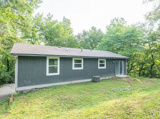 2110 Henry St, Alton, IL 62002