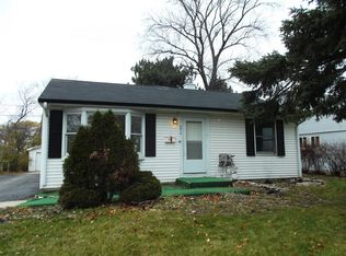 2410 Fremont St, Rolling Meadows, IL 60008