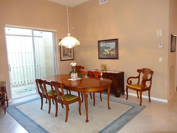 2nd image of 10920 Royal Caribbean Cir