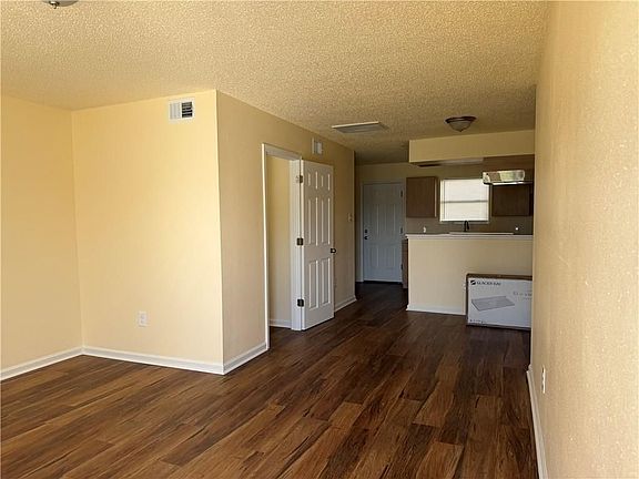 2nd image of 1120 Cohen St APT B
