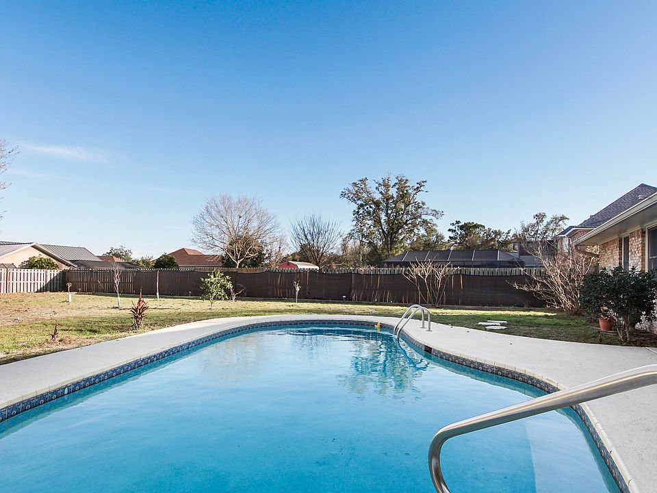 1st image of 2844 Longleaf Rd