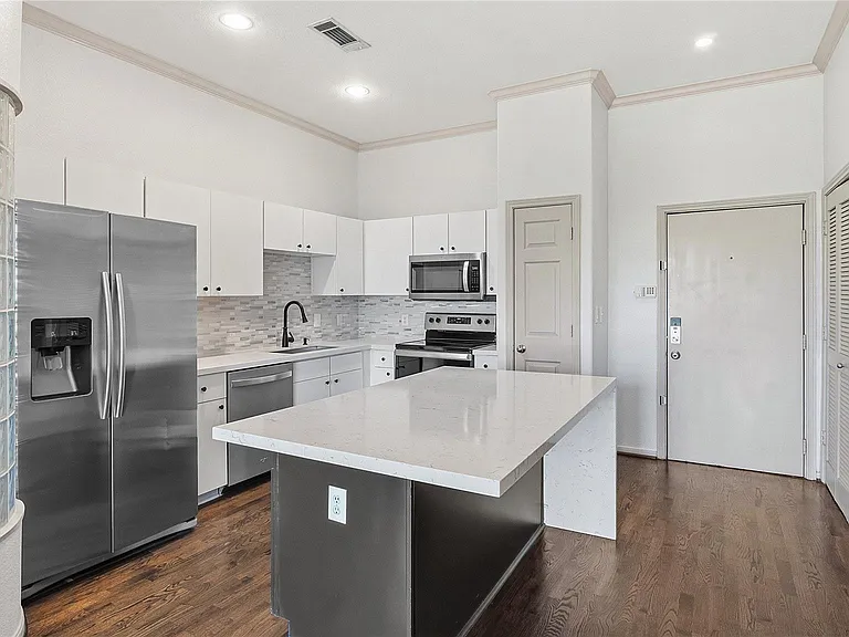 1441 East St #202 — Photo 4