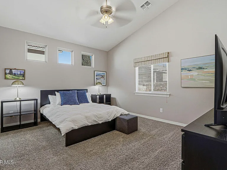13470 Everingham St — Photo 20