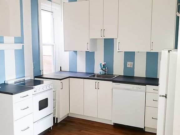 4th image of 615 Bainbridge St Floor 3
