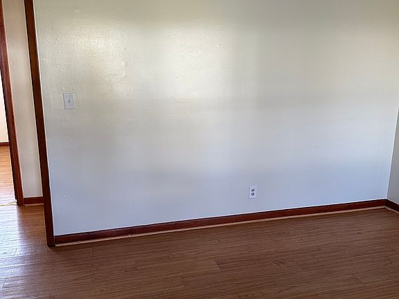 4th image of 1412 Charles Dr