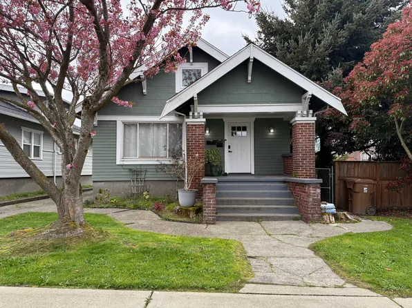 3712 Tacoma Ave S, Tacoma, WA 98418
