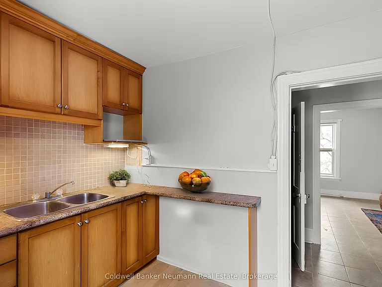 43 Ontario St #D — Photo 4