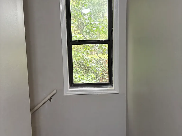 1386 Williamsburg Ln — Photo 17