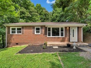 114 Dudley Dr, Martinsville, VA 24112