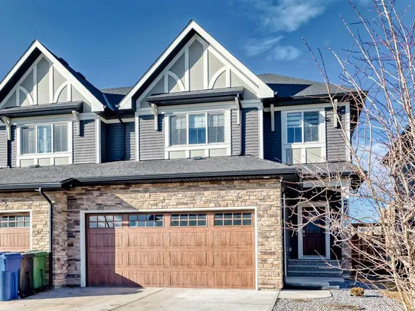 199 W Kinniburgh Rd, Chestermere, AB T1X 0T8