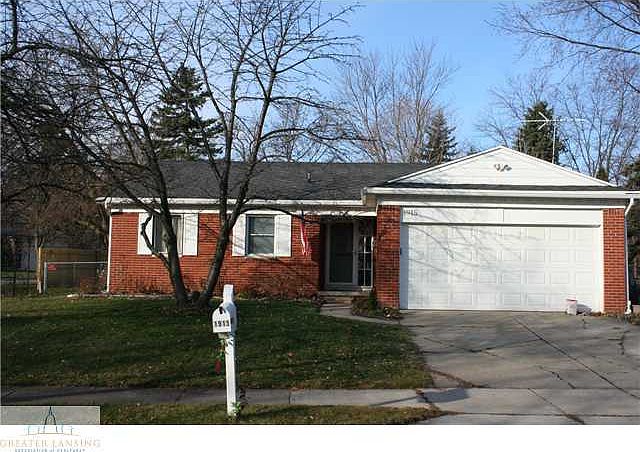 1st image of 1915 E Mendota Dr