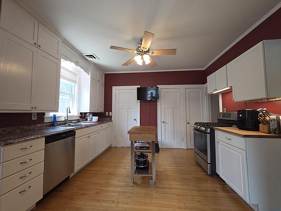 5th image of 610 27th St