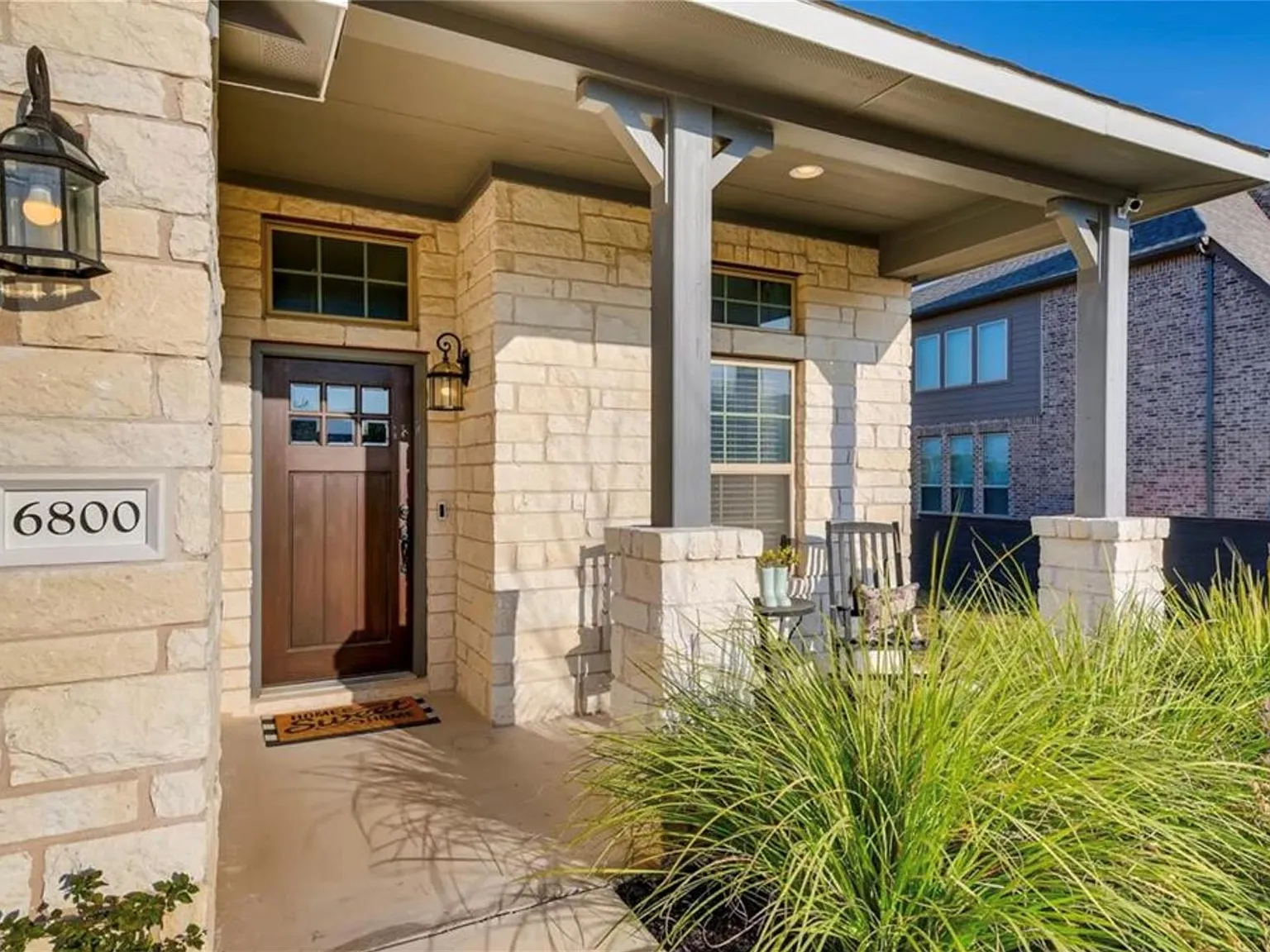 3 bed, 2.5 bath, 2324 sqft, $3,200 — Photo 4