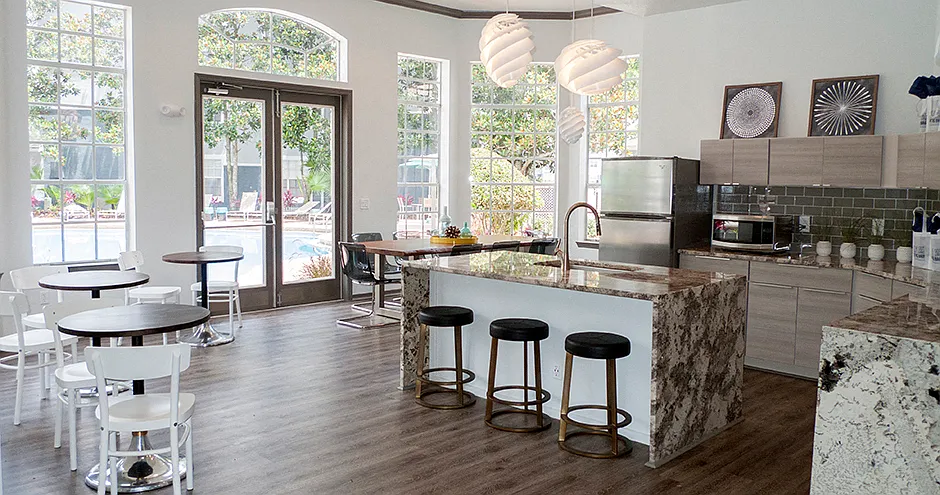Promenade at Aloma Apartments — Photo 3