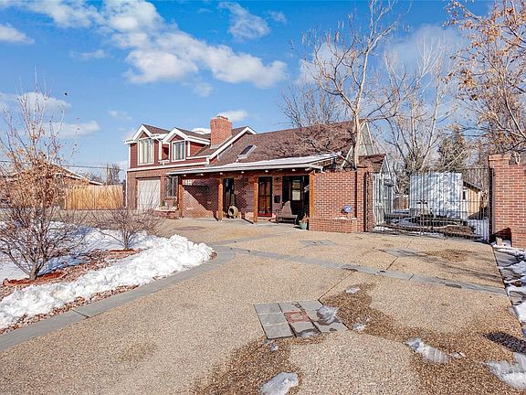 2nd image of 1110 S Dale Ct