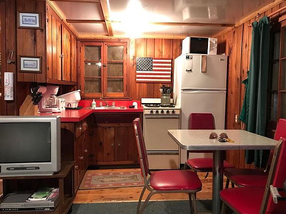 5th image of 6716 Silver Dr