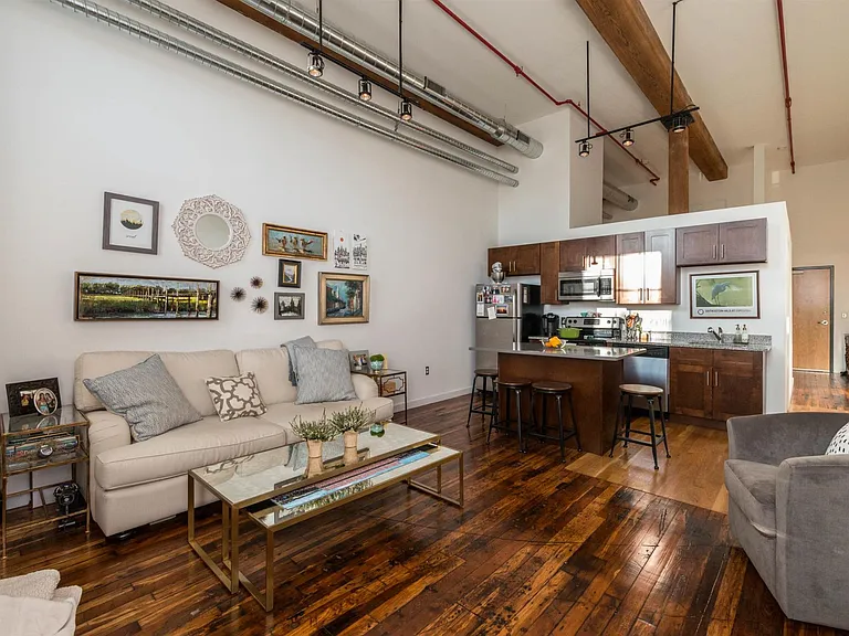1350 Rosa L Parks Blvd #347 — Photo 4