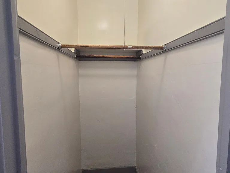 836 N Massasoit Ave #2B — Photo 11