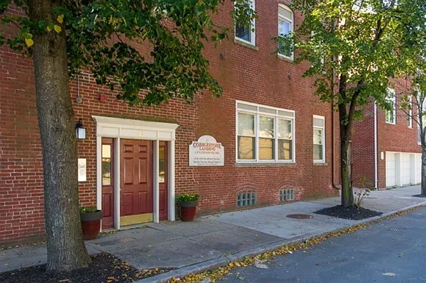 416 Medford St #C4 — Photo 11