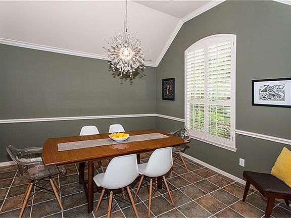 4th image of 3107 Palm Island Cir