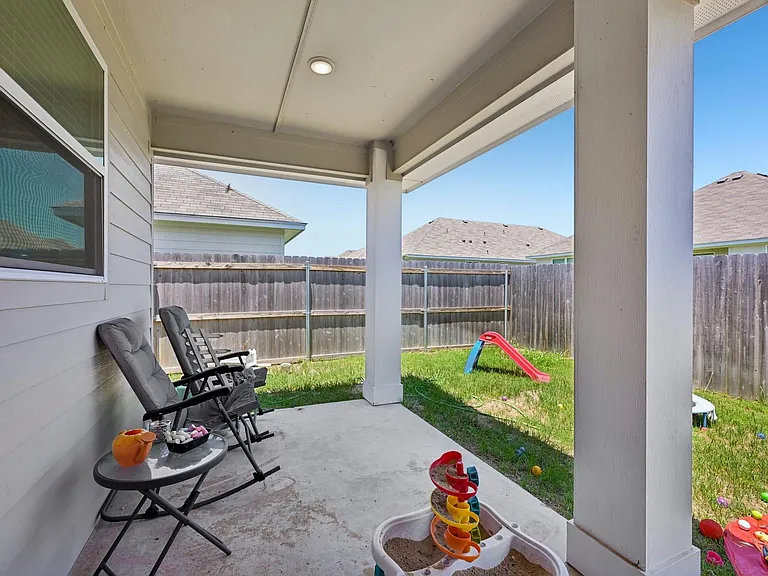 716 Killam Dr — Photo 27