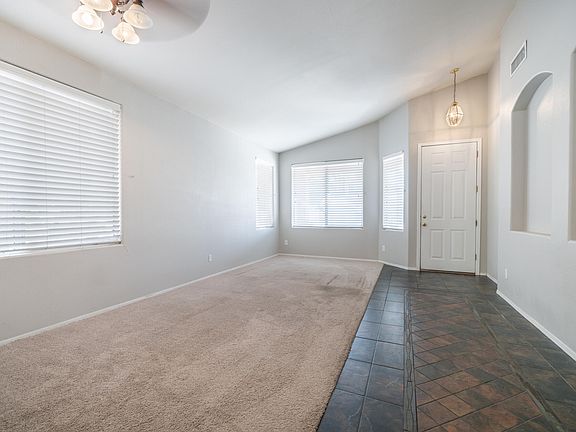 4th image of 6904 W PONTIAC Drive