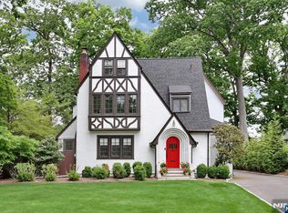 425 Wastena Ter, Ridgewood, NJ 07450