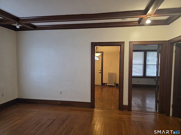 5th image of 156 Fairfield Avenue