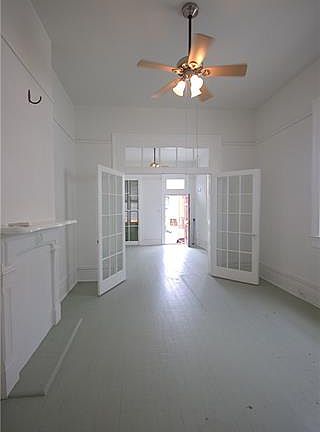 3rd image of 1433 Mandeville St