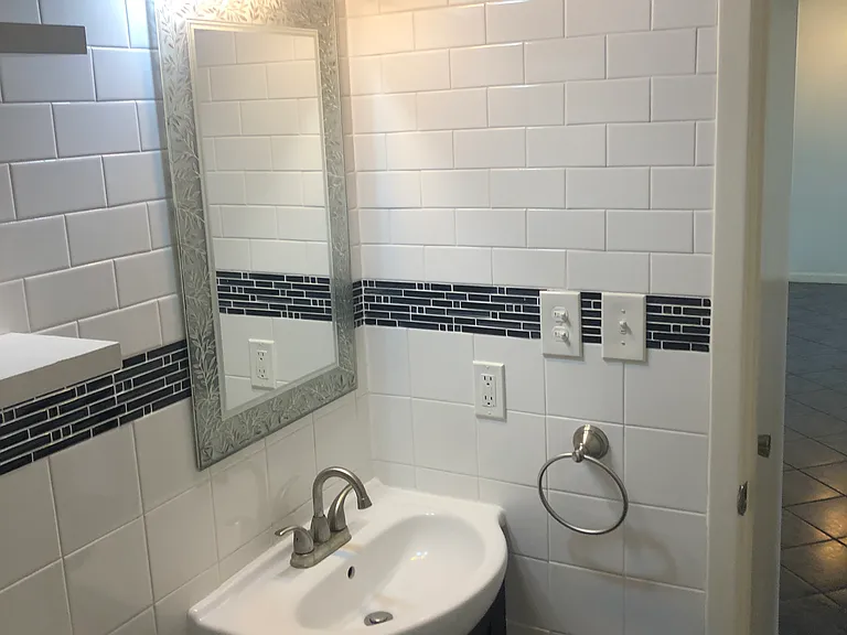 307 Bolivar Ave #4 — Photo 4