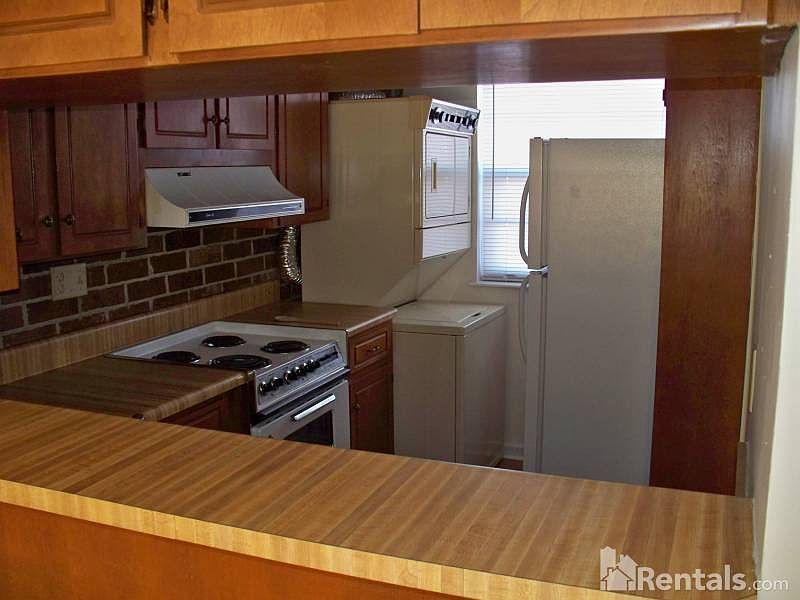 2nd image of 2530 E North St APT 11F