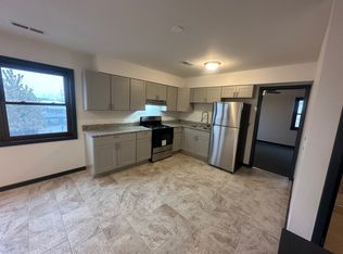 4460 S Archer Ave #2B, Chicago, IL 60632