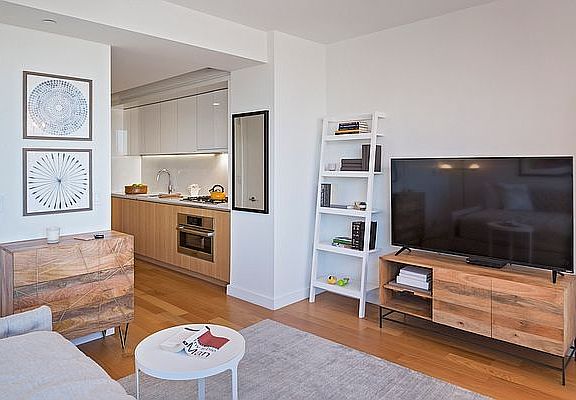 5th image of 605 W 42nd St APT 28B