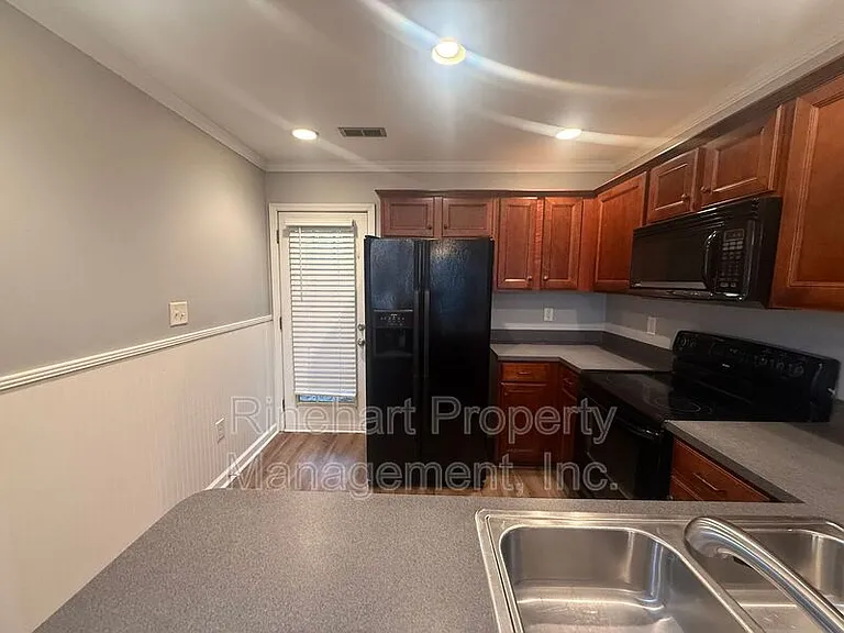 1458 Harpers Inlet Dr — Photo 3