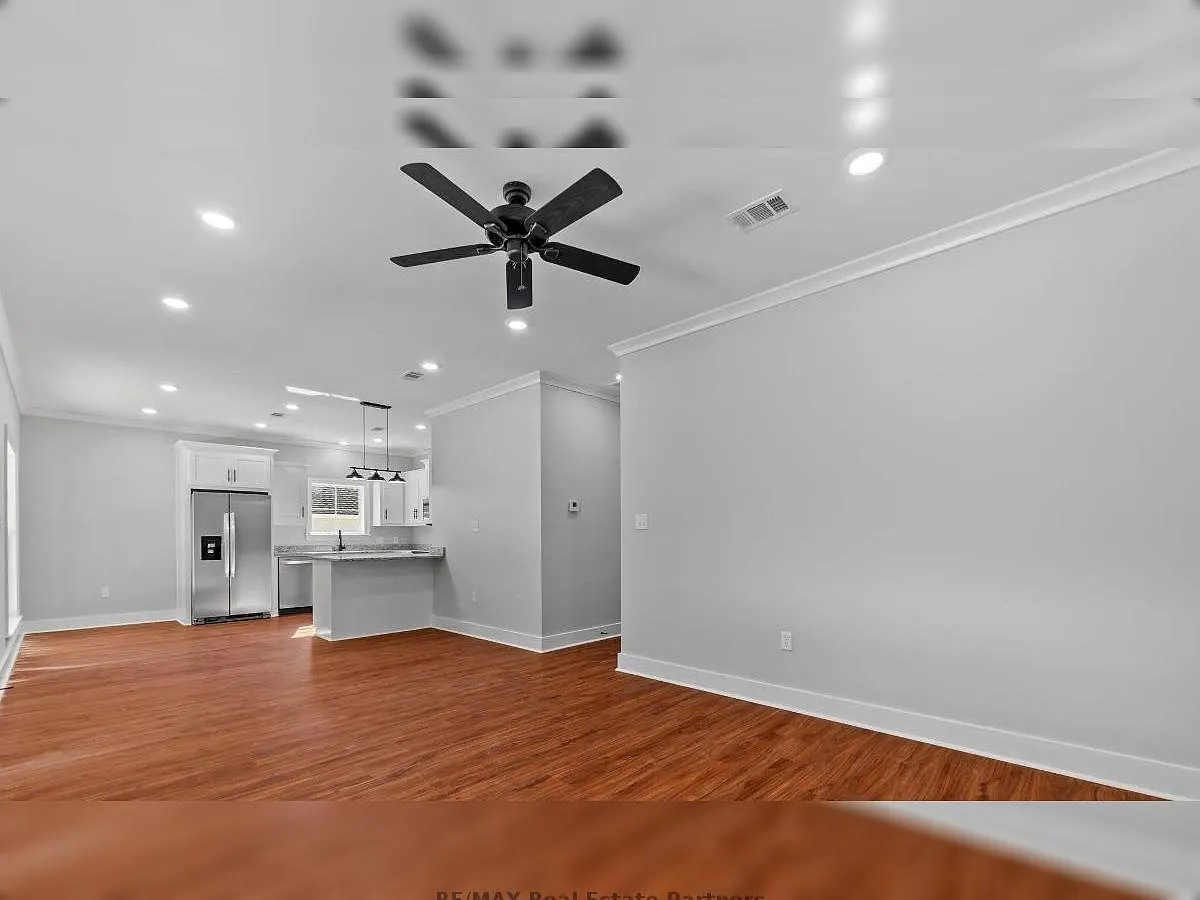 3 bed, 1350 sqft, $1,850 — Photo 4