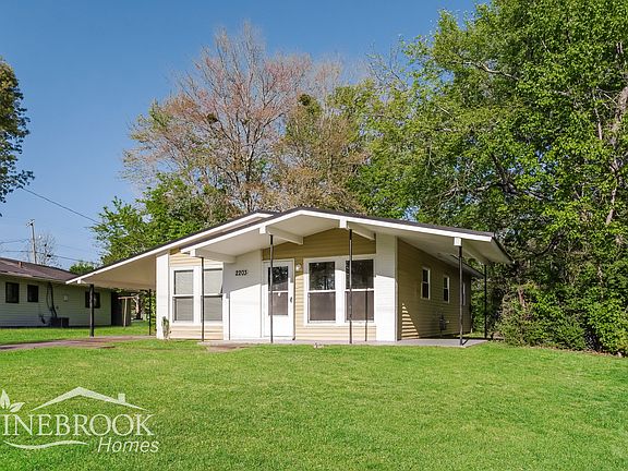 2nd image of 2203 Norwood Dr NW