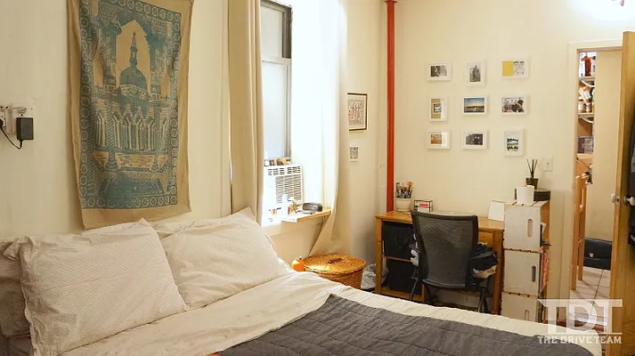 Sold by J Misrahi Realty Corp | media 12