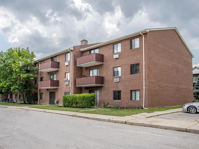 60 Conway Dr — Photo 8