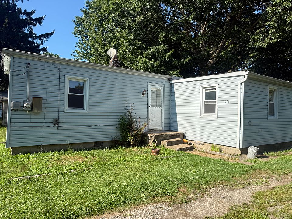 1st image of 914 Oakwood Blvd