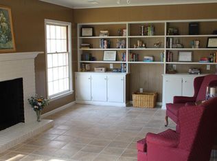 509 Robinson Dr, Cleveland, MS 38732