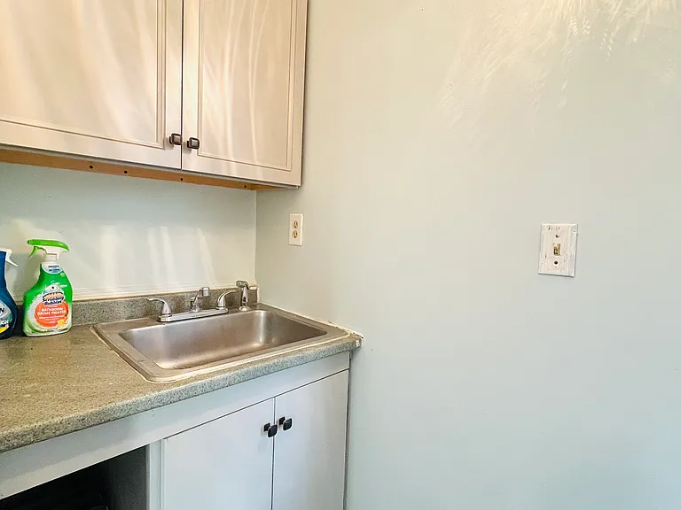 90 Clay St #3 — Photo 9