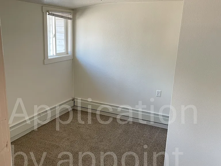 1310 Sherwood St — Photo 8