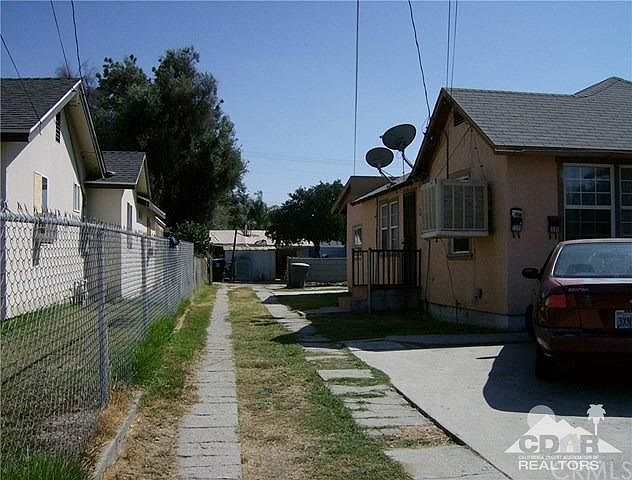 1st image of 1335 Poplar St