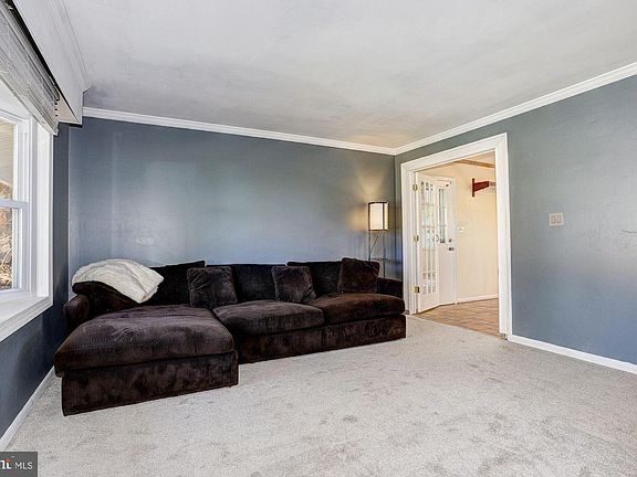 3rd image of 11381 Canary Dr