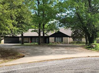 900 Little Ave, Madill, OK 73446